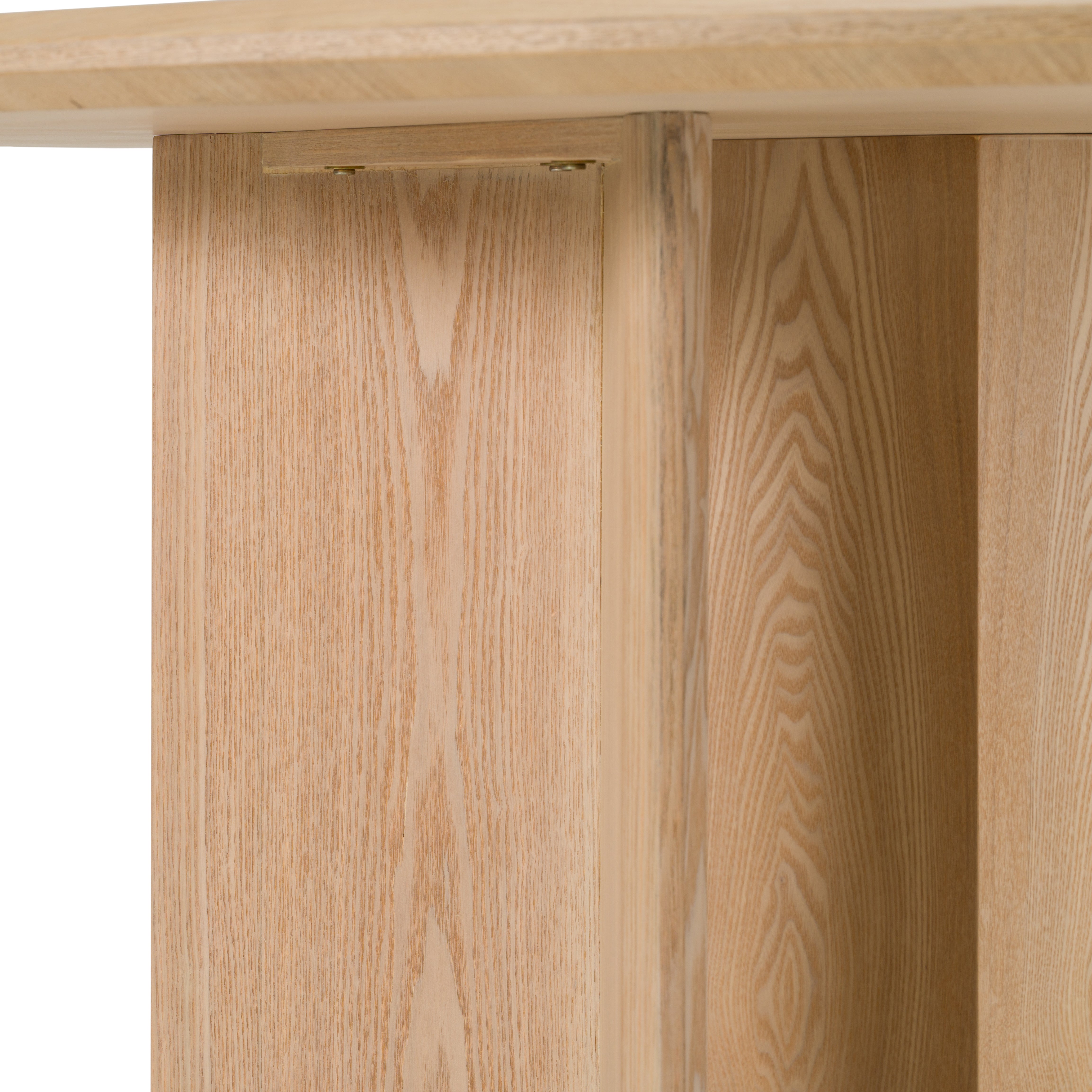 Modrest Masuda Modern Natural Ash Round Dining Table