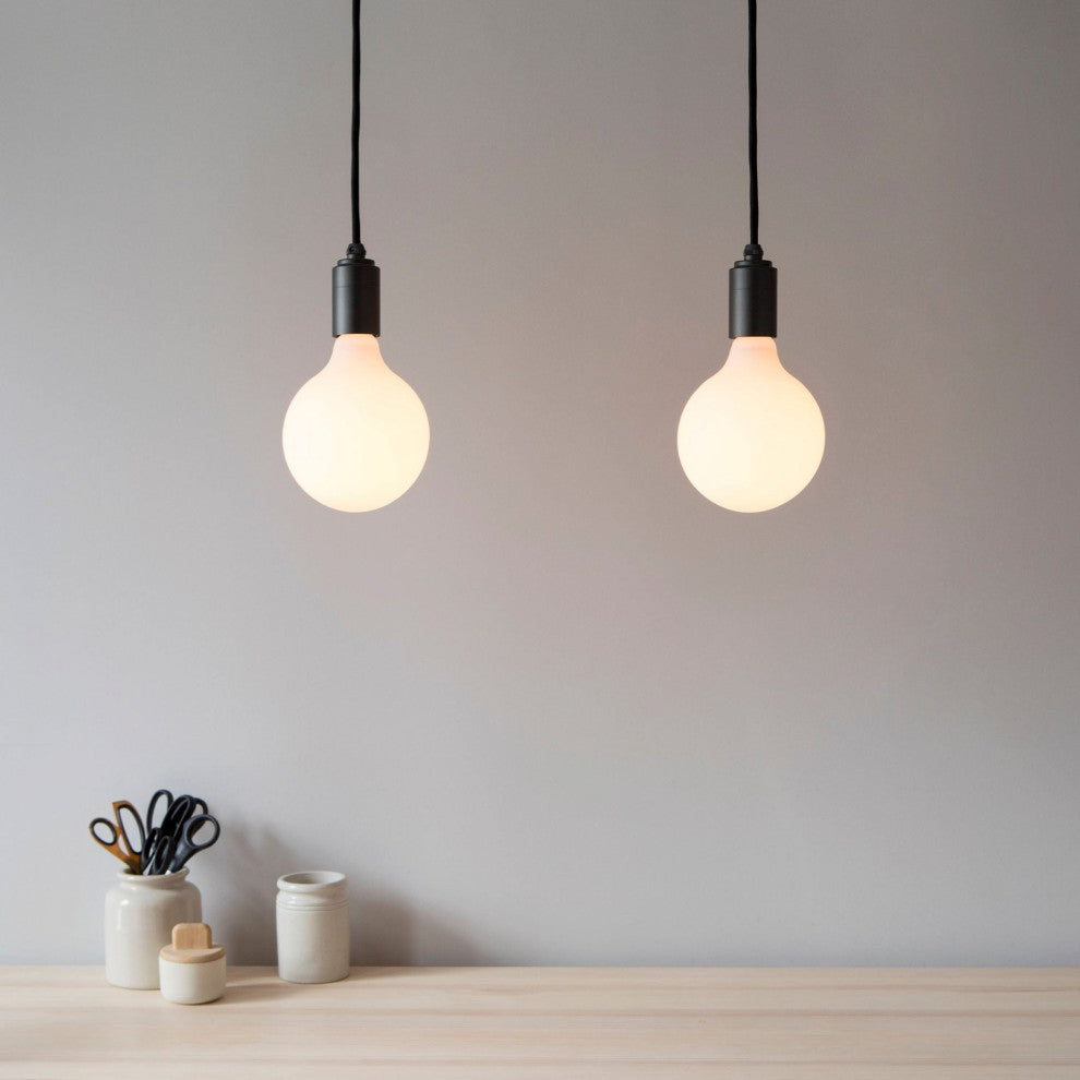 Porcelain III bulb and Graphite pendant US