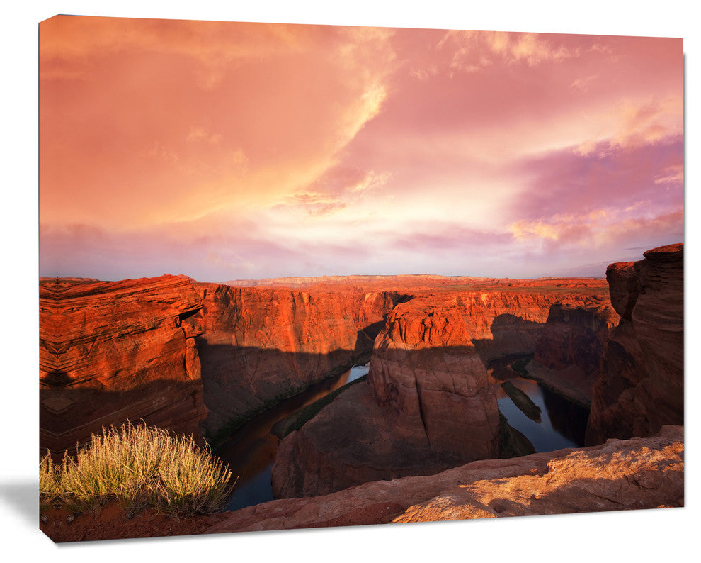 Horse Shoe Bend under Cloudy Sky, Landscape Canvas Art Print, 20"x12"