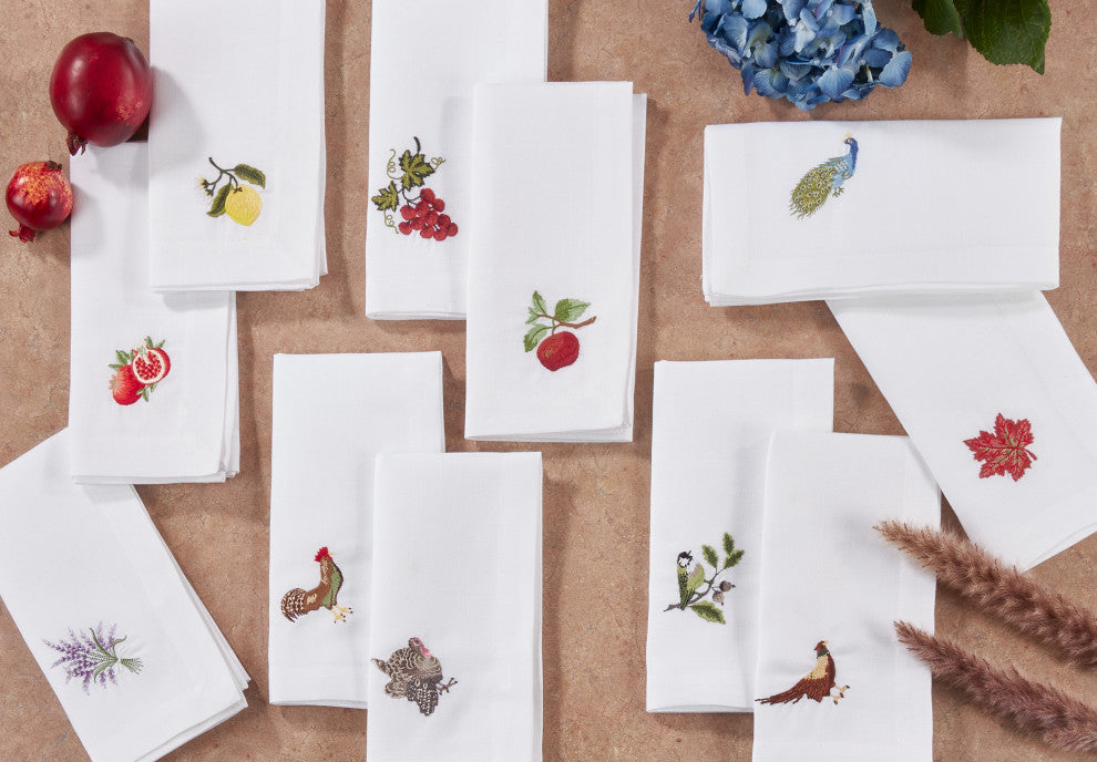 EmbroideredTable Napkins With Apple Design (Set of 4), White, 20"x20"