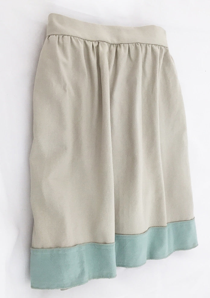 Gathered Bed Skirt in Nirvana, Queen