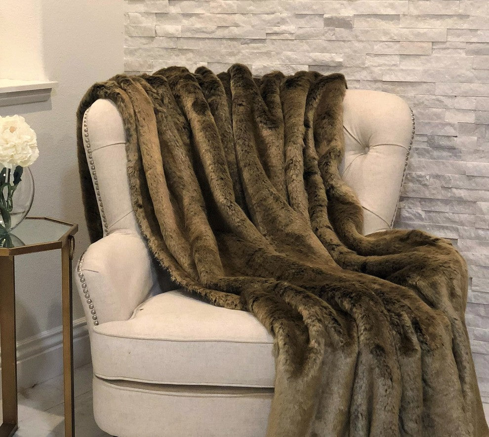 Plutus Tissavel Volga Rabbit Faux Fur Handmade Bedspread, 114"x120"