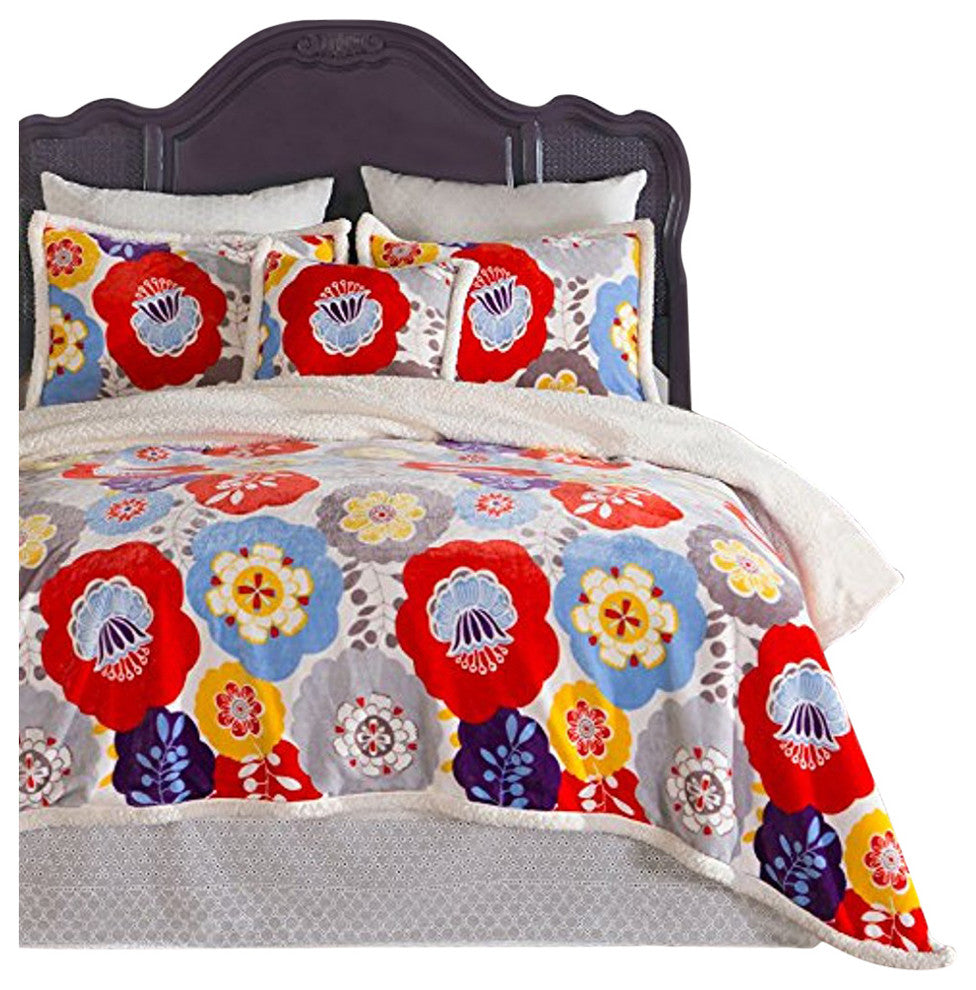 Retro Daydream Ultra Plush Sherpa Bedding Set, (Queen / Full, 4-Piece)