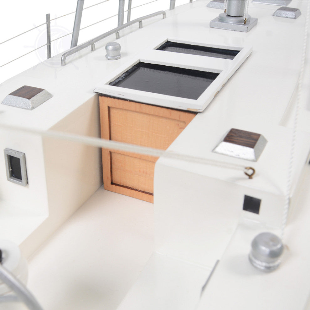 Victory Yacht Painted Wooden model sailing boat