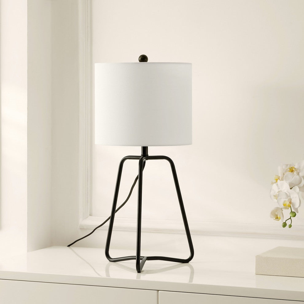 Safavieh Weyn 20.25" Table Lamp
