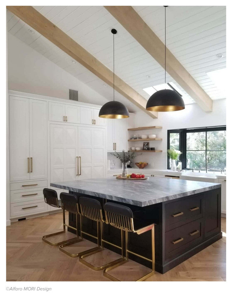 Sigmund Pendant Small, Black and Gold