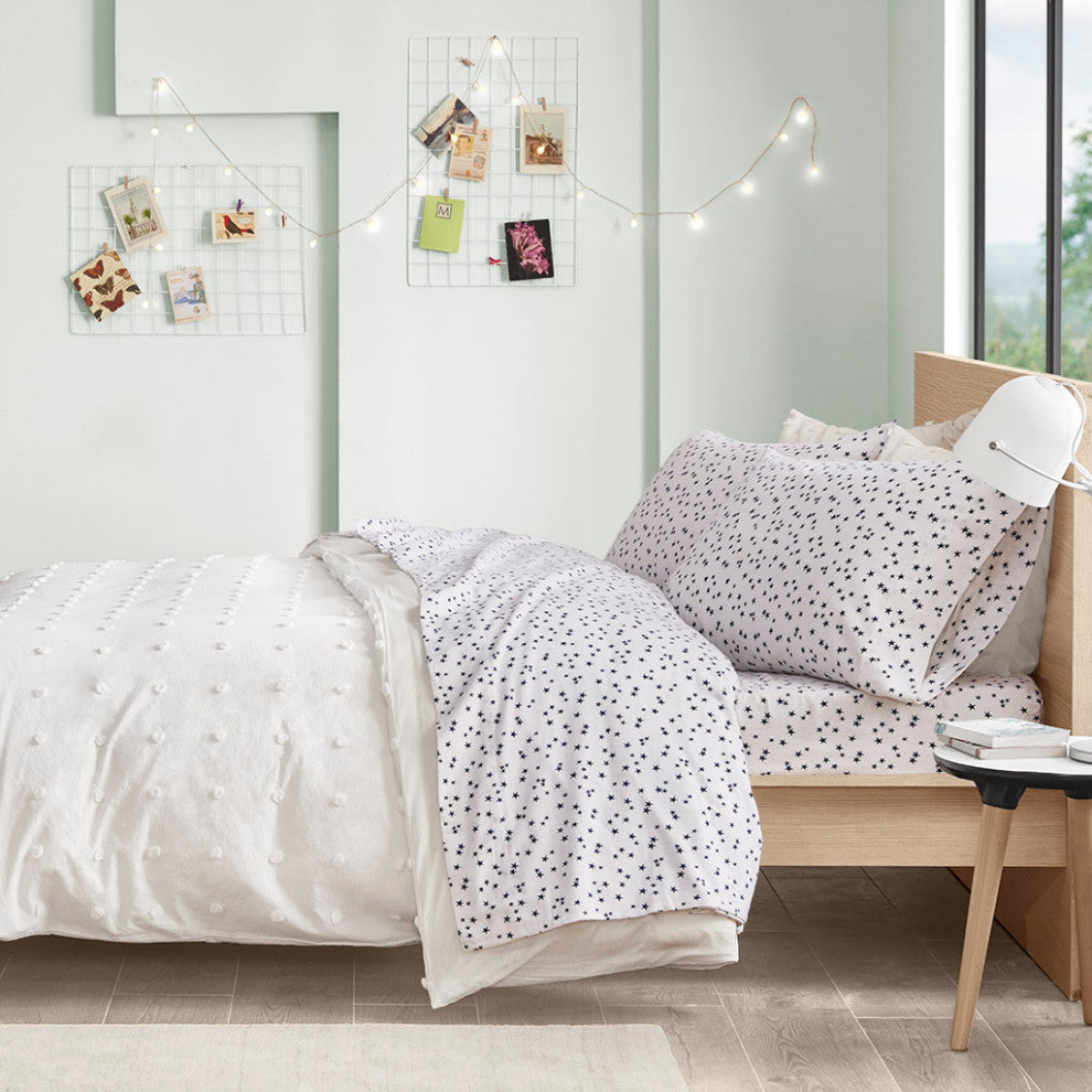 Intelligent Design Cozy Soft Cotton Flannel Printed Sheet Set, Blue Stars