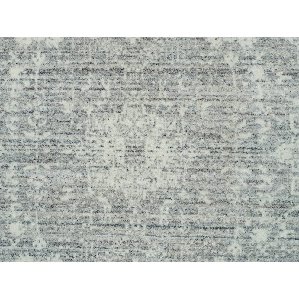 Cloudy Gray Karajeh Design 100% Wool Hand Loomed Oriental Rug, 8'11"x12'