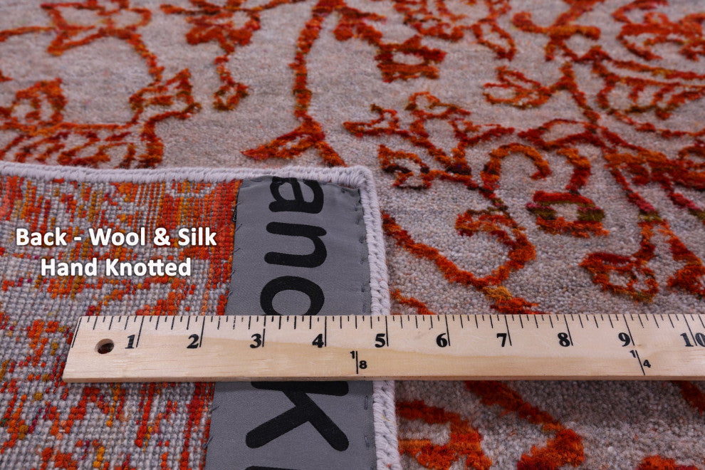 7' 11" X 9' 10" Persian Handmade Wool & Silk Rug - Q15810