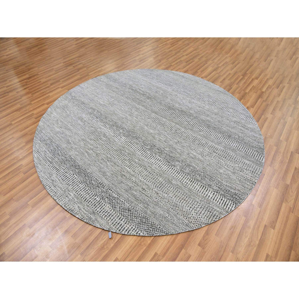 Bright Gray Hand Knotted Grass Design Round Pure Undyed Wool Rug, 7'9"x7'9"