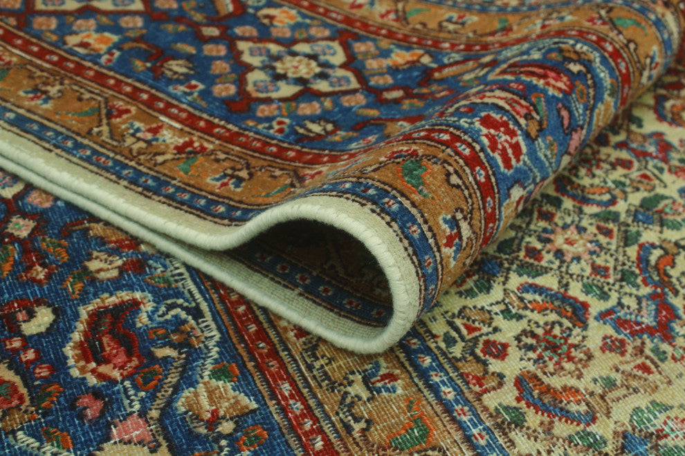 Fine Vintage Distressed Zavrina Ivory/Blue Rug, 6'7x9'10
