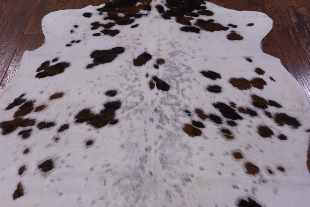 7' 0" X 6' 0" Natural Cowhide Rug C1870