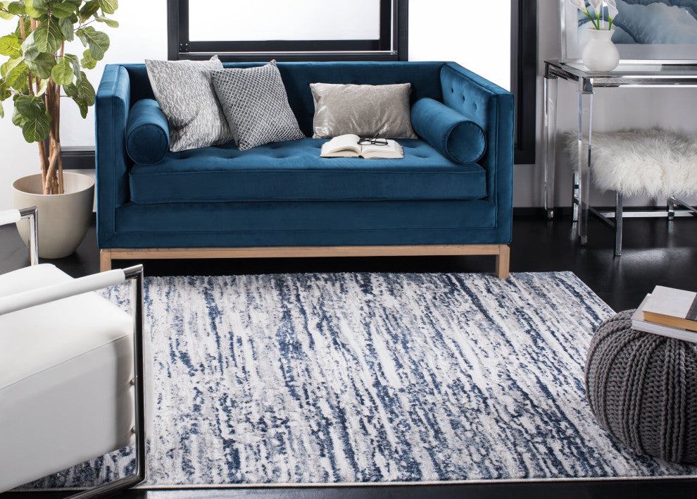Safavieh Amelia Collection, ALA768 Rug, Grey/Navy, 5'3"x7'6"
