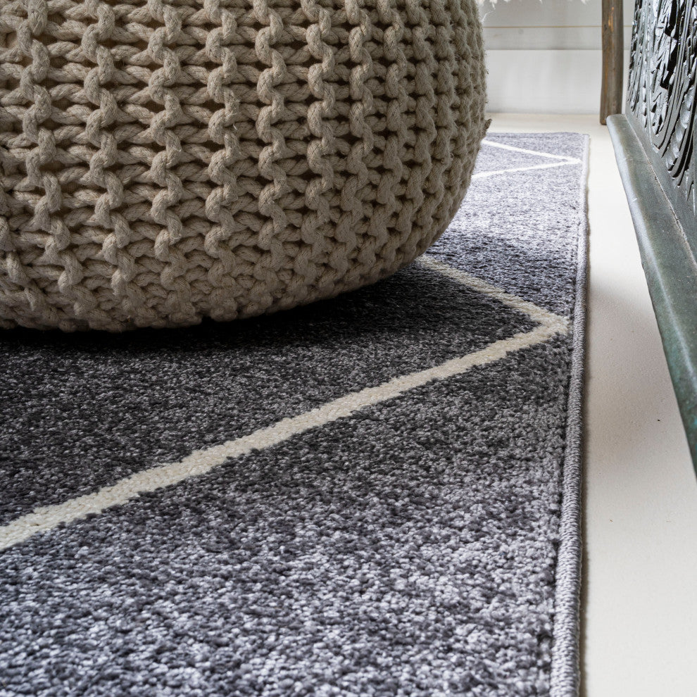 Cole Minimalist Diamond Trellis Gray/White 5' Round Area Rug