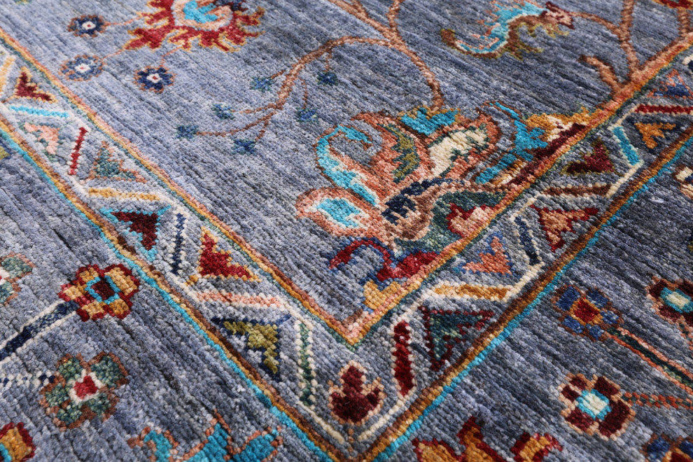 Hand Knotted Persian Tabriz Rug 5' 9" X 7' 9" Q9866