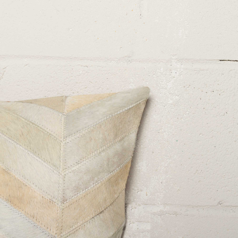 HomeRoots 18" x 18" x 5" Natural, Cowhide Pillow 2-Pack