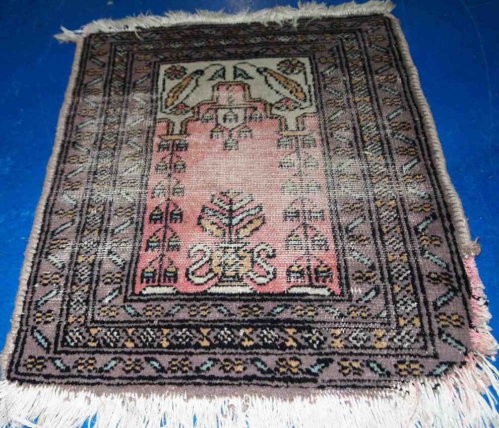 Handmade vintage Uzbek Bukhara praying mat 1.5' x 1.8' (46cm x 56cm) 1950s