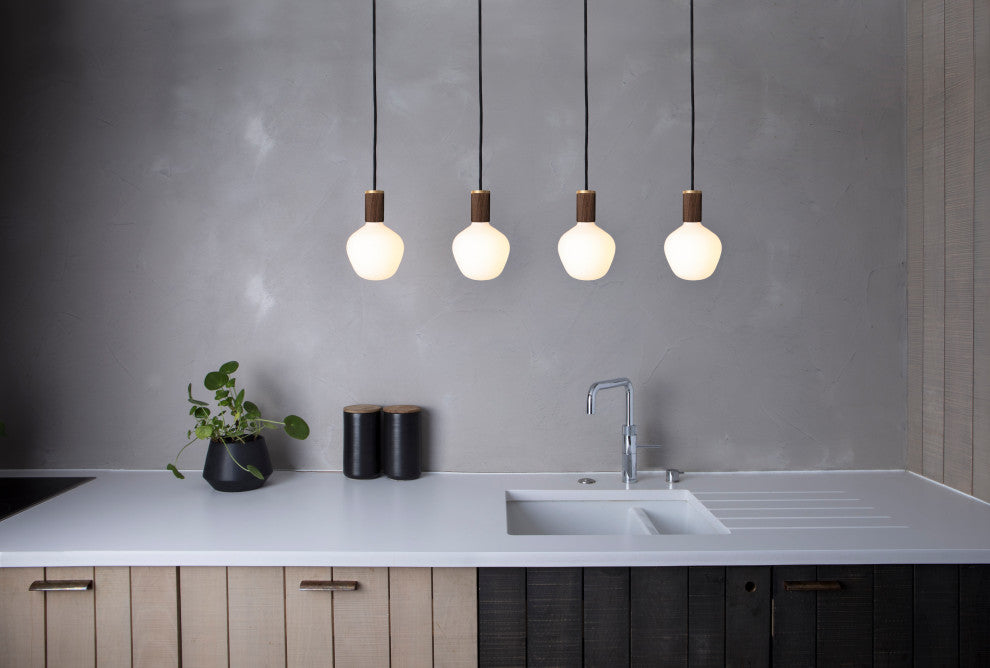 Enno With Walnut Pendant