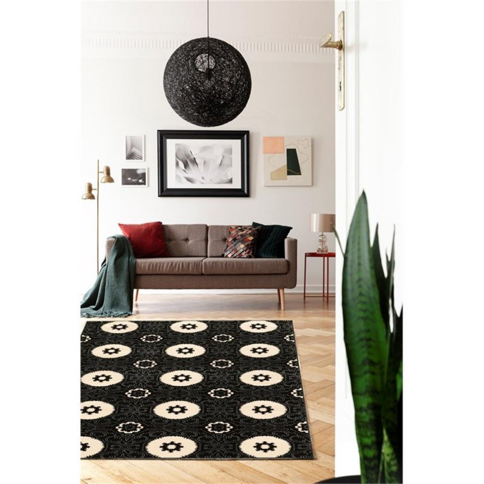 Linon Prisma Karma Machine Made Polypropylene 5'3"x7'6" Rug in Black