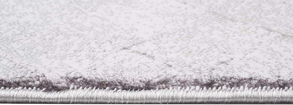 8" x 11" Gray Distressed Diamonds Area Rug