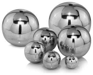 HomeRoots 8" x 8" x 8" Buffed Polished Sphere
