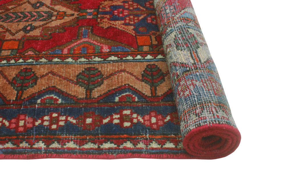 Fine Vintage Distressed Cynrik Red/Beige Rug, 5'1 x 6'11