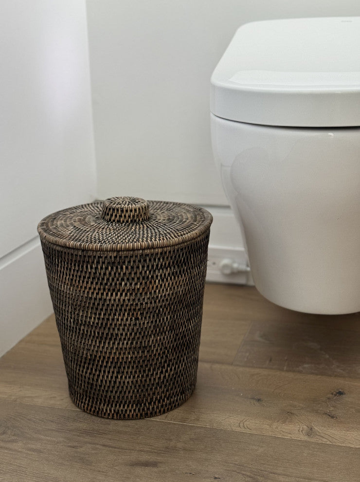La Jolla Rattan Round Waste Basket With Plastic Insert and Lid, Black-Wash