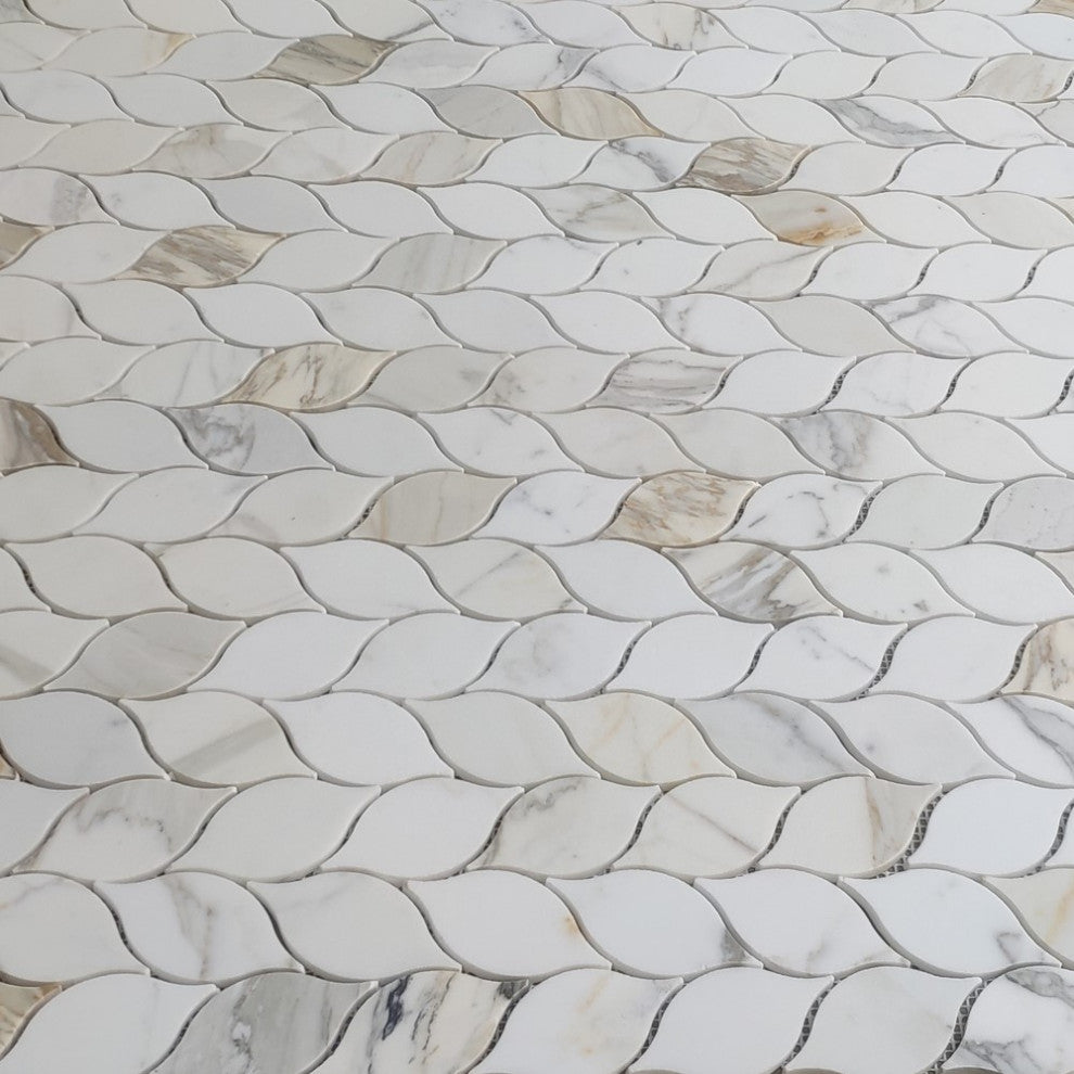 Calacatta Gold Marble Leaf Shape Medi Mosaic Tile Honed, 1 sheet