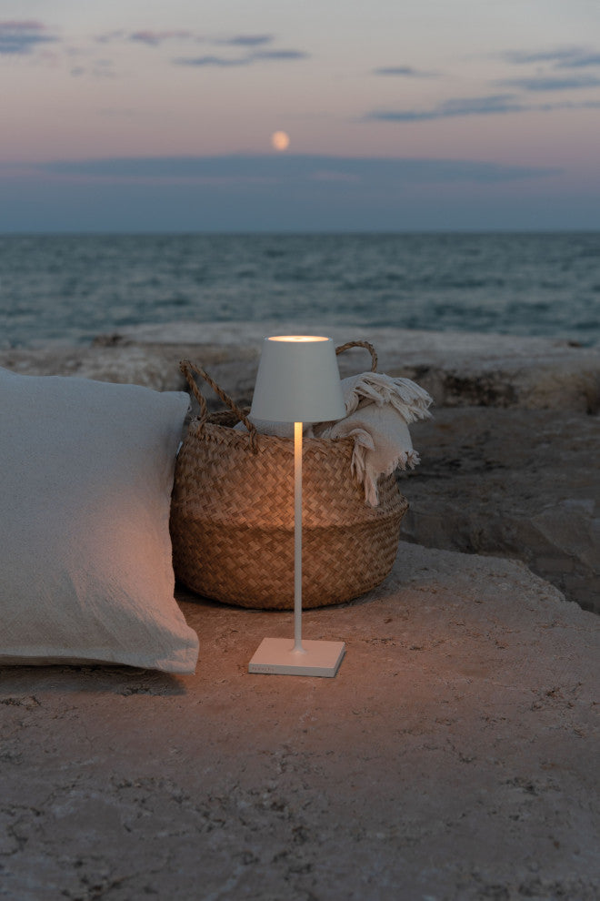 Zafferano - LD0340B4 - POLDINA PRO TABLE LAMP - WHITE