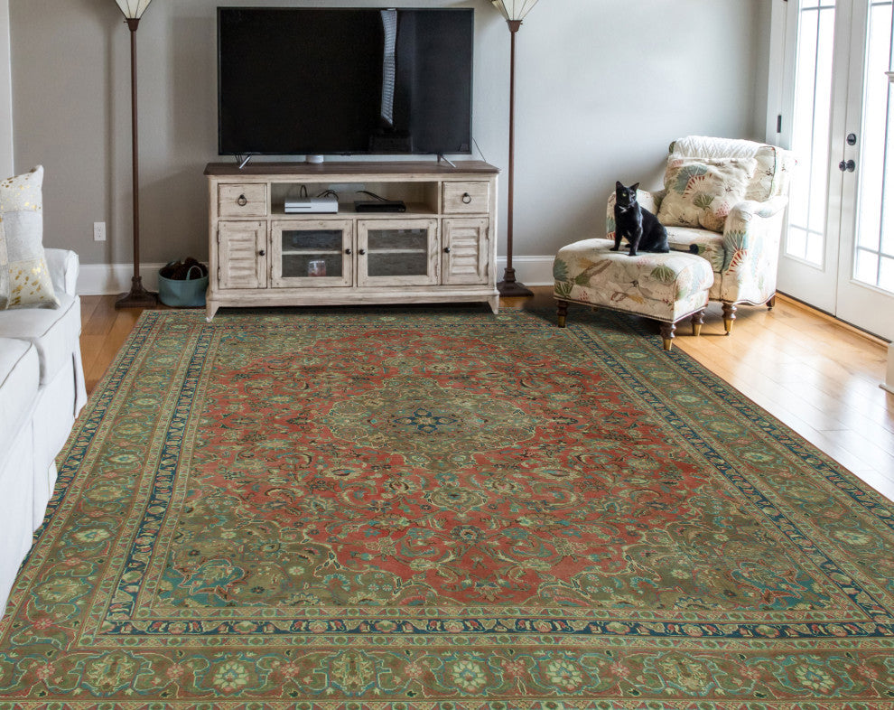 Fine Vintage Distressed Naya Rust/Brown Rug, 9'6x12'6
