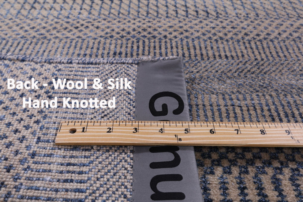 4' 2" X 6' 3" Savannah Grass Wool and Silk Hand Knotted Rug Q11991
