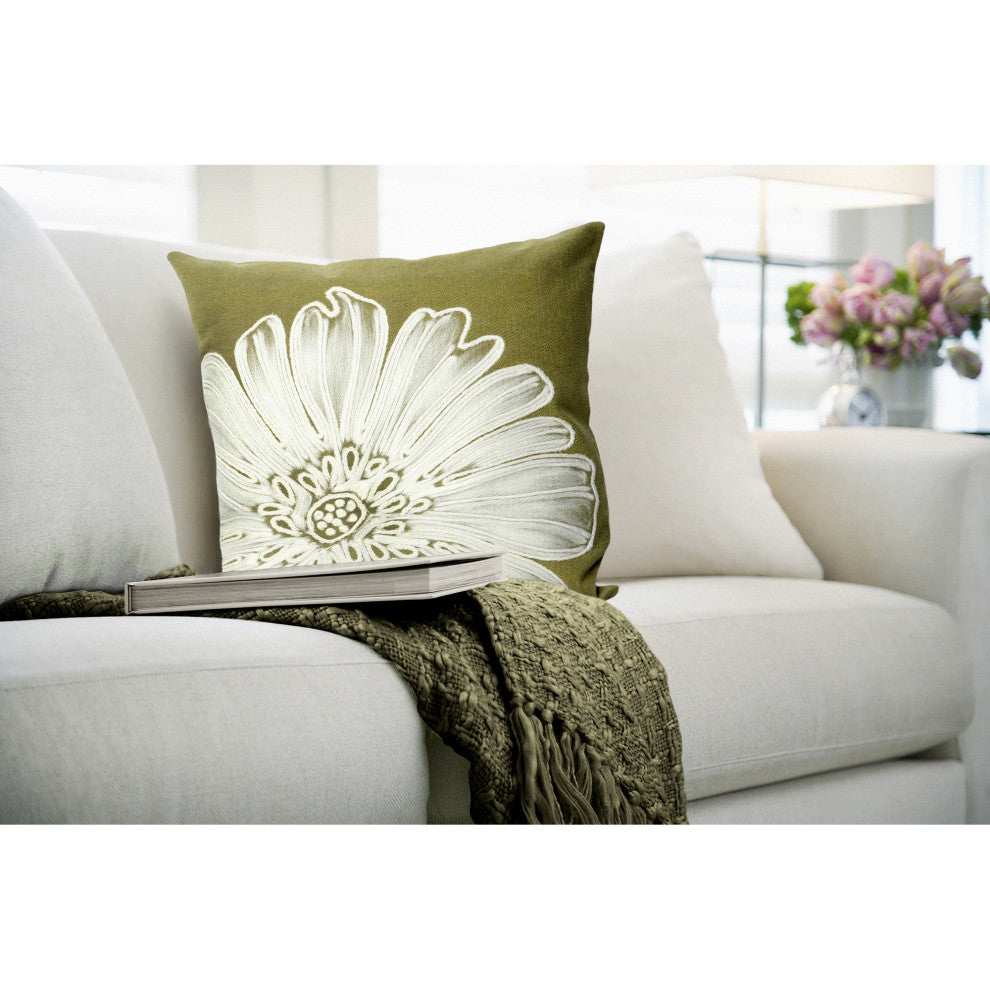 Visions III Antique Medallion Indoor/Outdoor Pillow, Green, 20"x20"