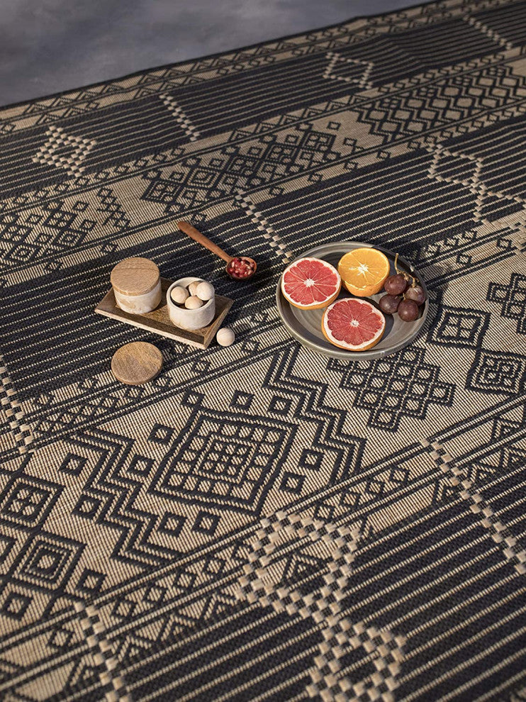 Outdoor Collection Geometric Pattern Bohemian Rug, Charcoal, 5'3"x7'6"