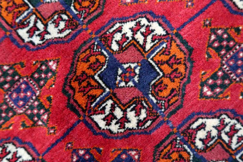 Handmade Vintage Turkmen Tekke Rug 4.1'x6.1', 126cmx188cm 1960s