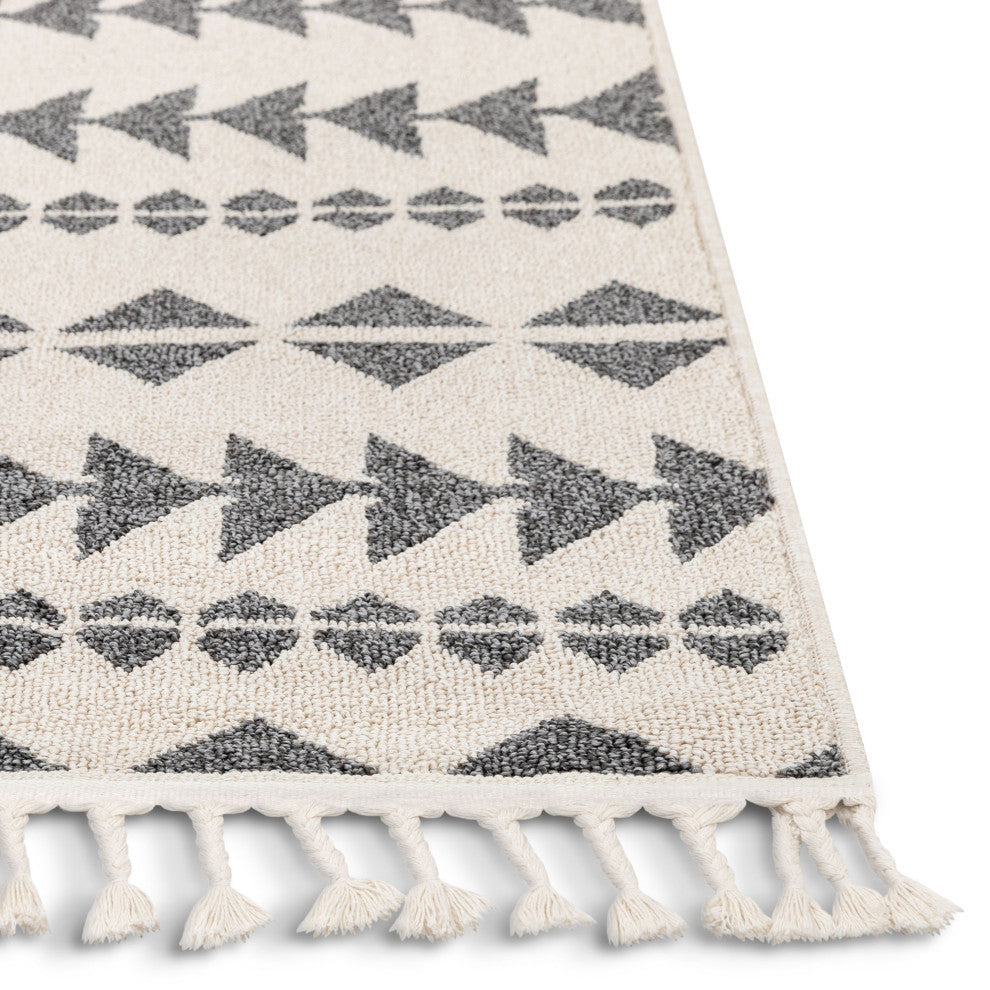 Cueva Tribal Geometric Area Rug, Gray, 5''3"x7''3"