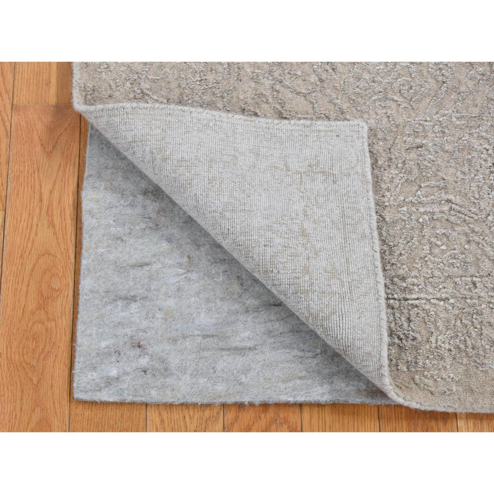 Parchment White Wool and Silk Fine Jacquard Hand Loomed Runner Rug 2'5"x10'