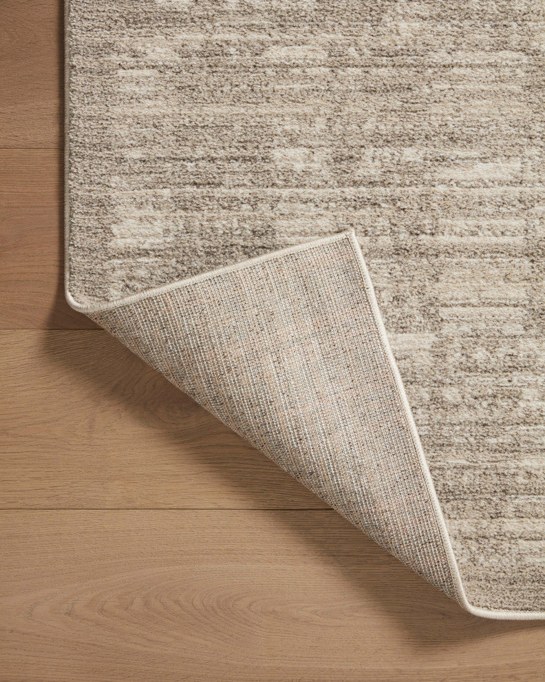 Loloi II Darby Pebble / Sand 2'-7" x 4' Accent Rug