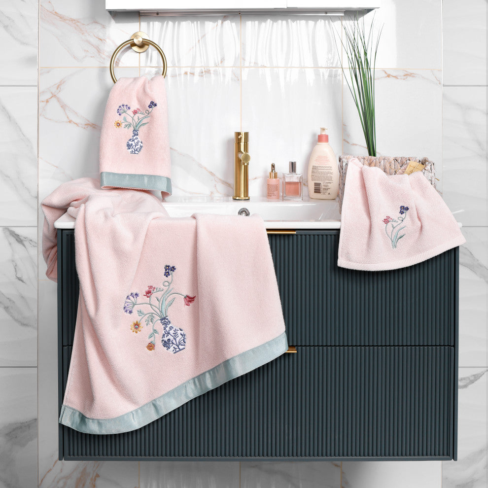 Linum Home Textiles 100% Turkish Cotton STELLA 2PC Embellished Bath Towel Set