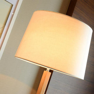Guttingen | Modern LED Solid Wood Table Light Fixture