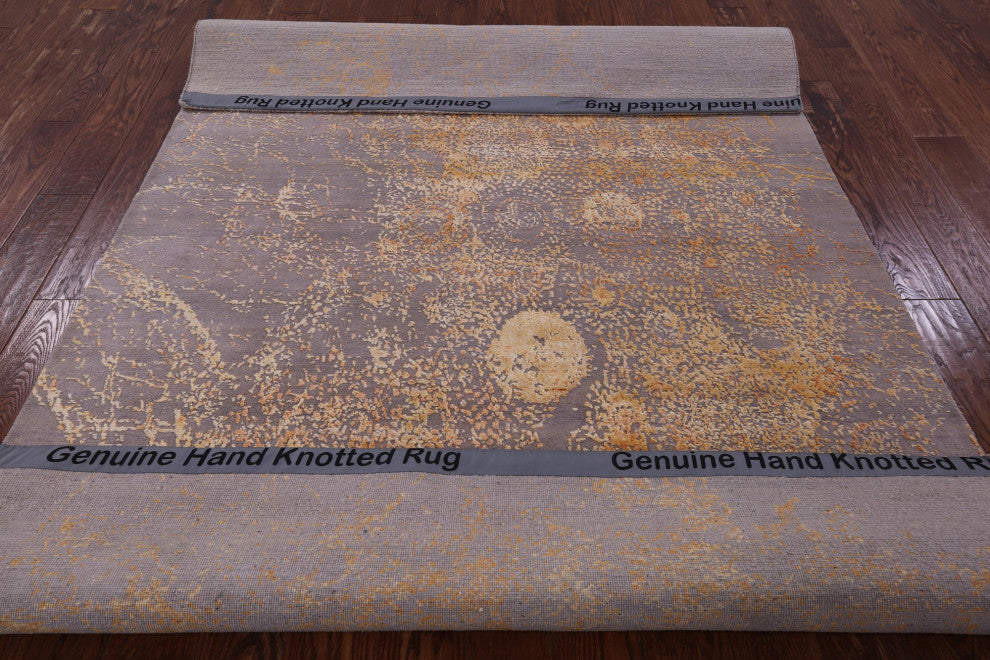5' 7" X 8' 3" Modern Handmade Wool and Silk Rug Q7140