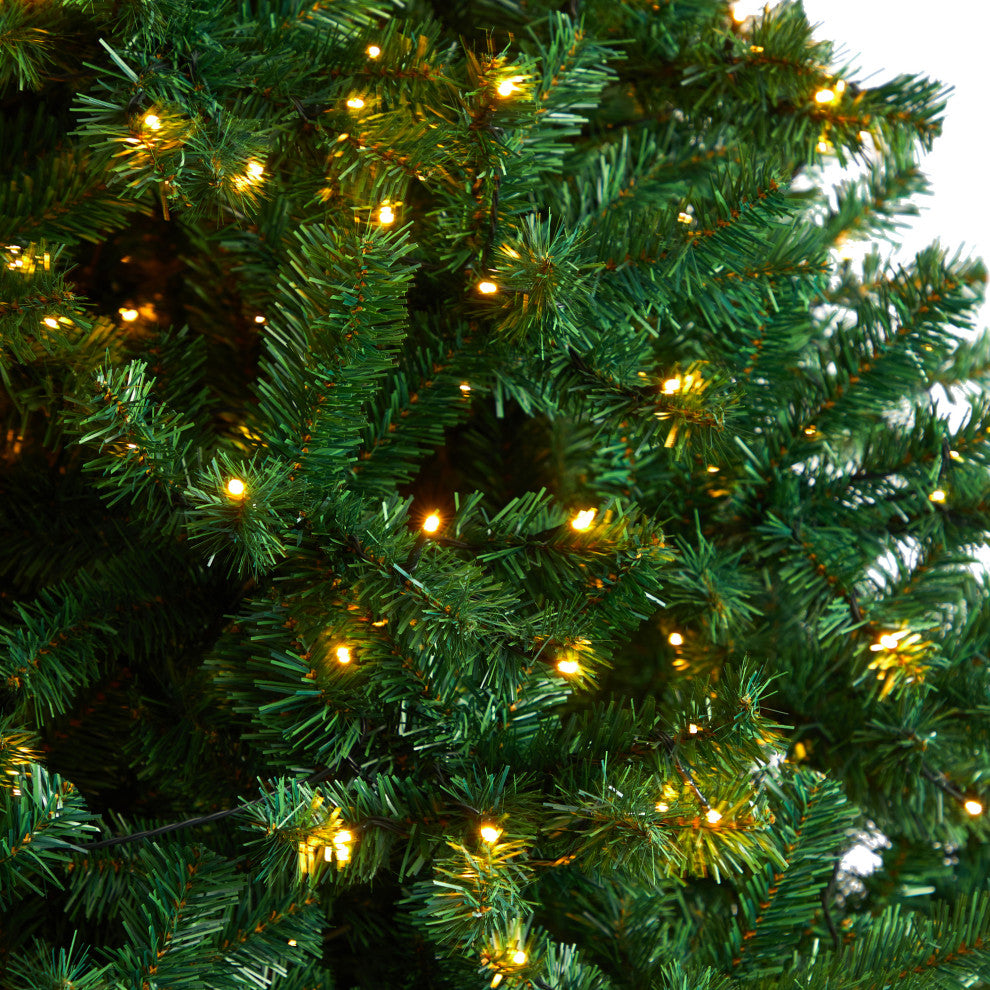 9' Northern Tip Artificial ChristmasTree With 650 Clear LED Lights/1860 Branches