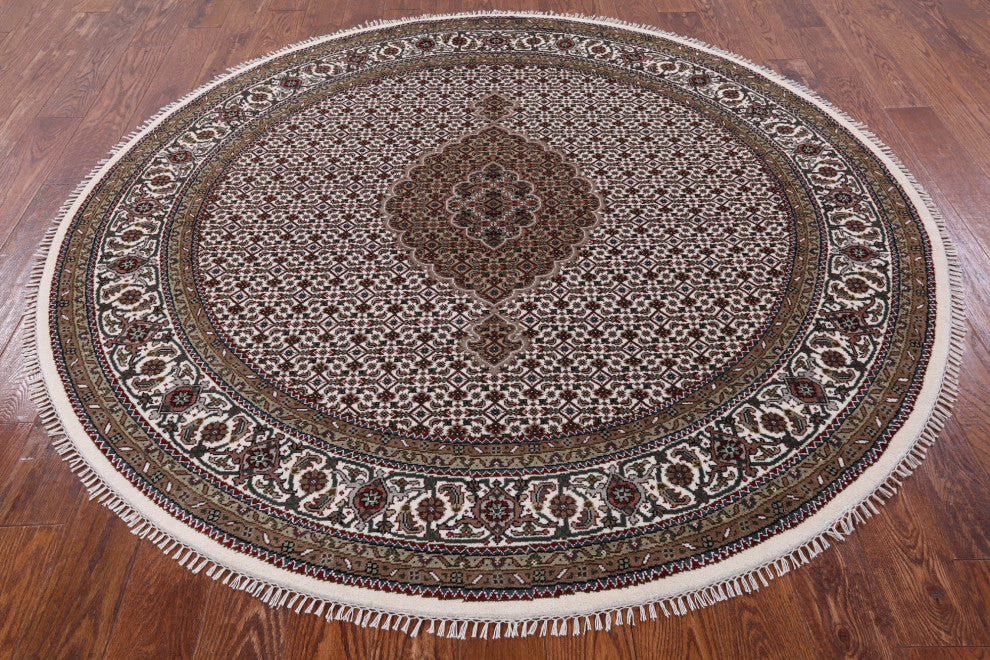 7' Round Persian Tabriz Wool and Silk Hand Knotted Rug Q6043
