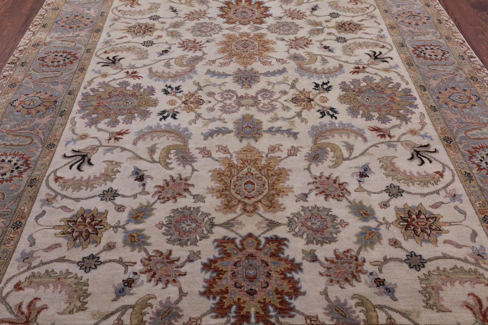8' 1" X 9' 9" Hand-Knotted Persian Tabriz Wool Rug Q9025