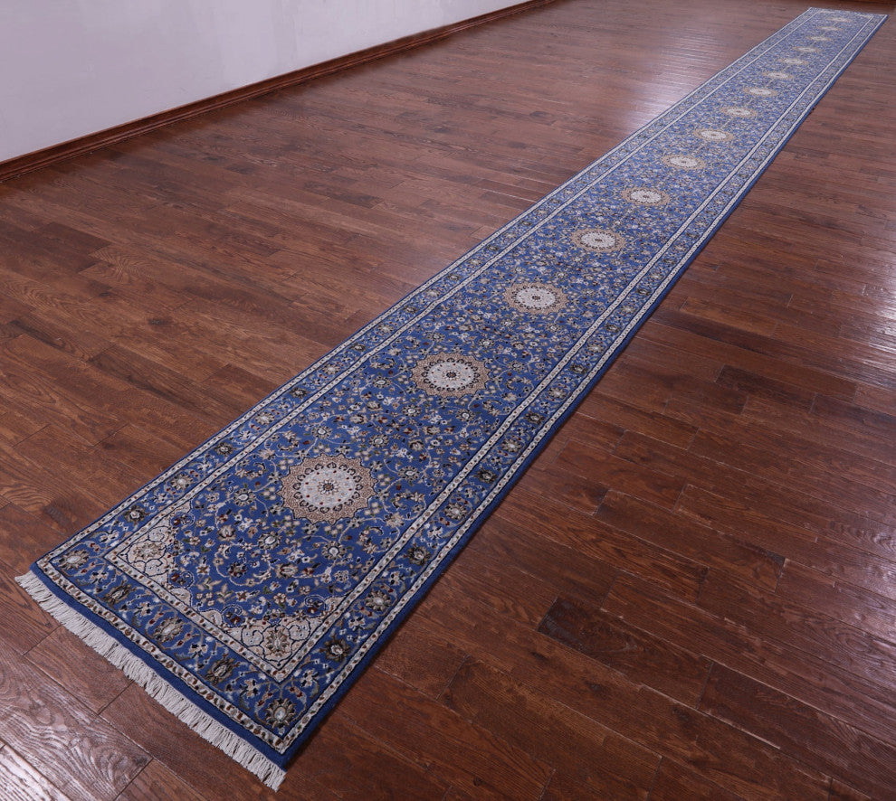 2' 9" X 31' 10" Runner Persian Nain Wool & Silk Handmade Rug - Q15991