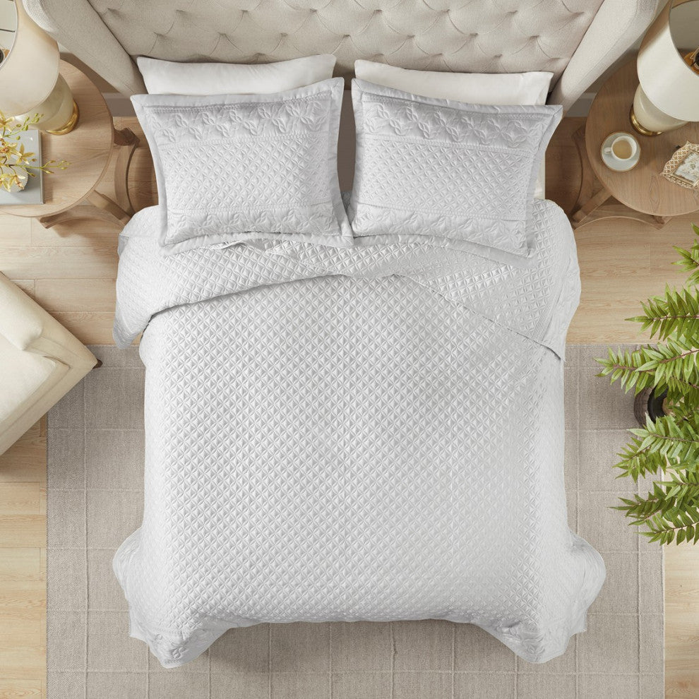 Croscill Versailles Matte Satin 3-Piece Quilt Set, Silver, Queen