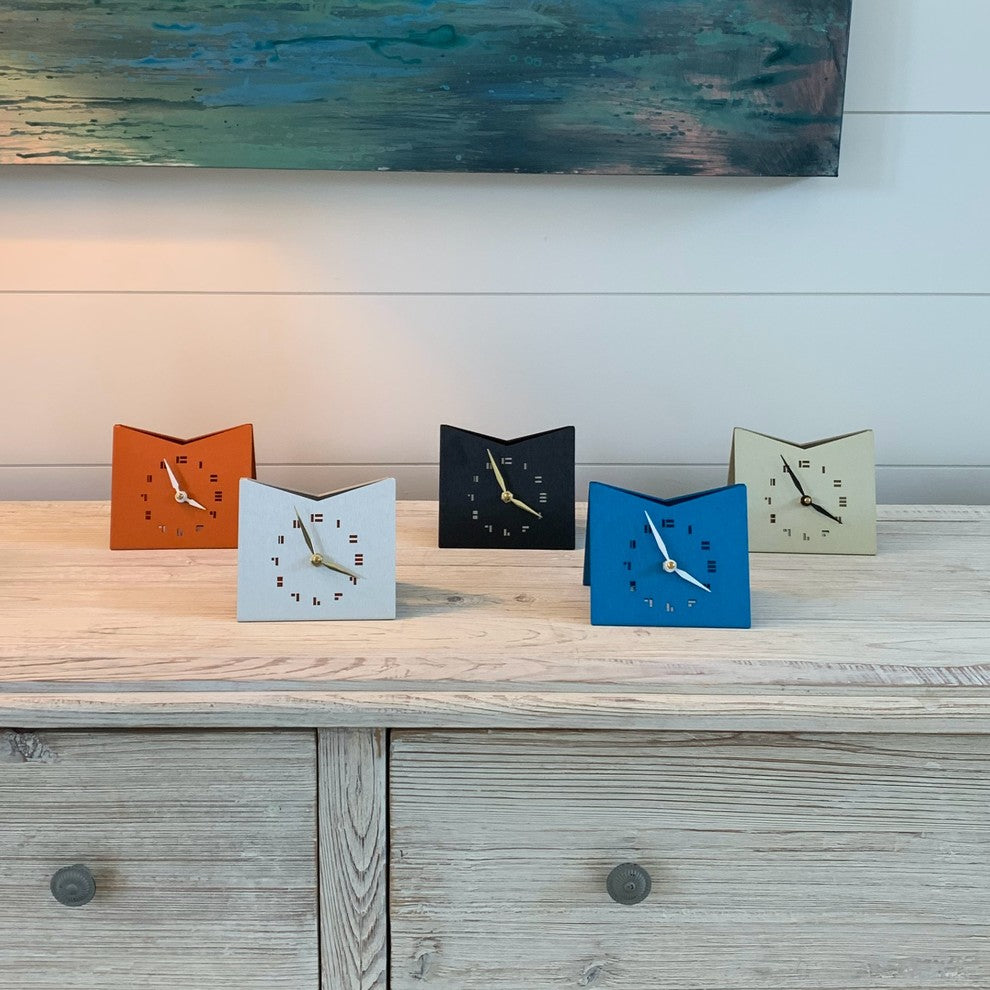 The KittyKat Clock in Black