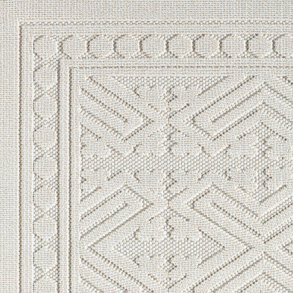Nimes Diamond Framework Area Rug, Ivory, 2'3''x3'3''