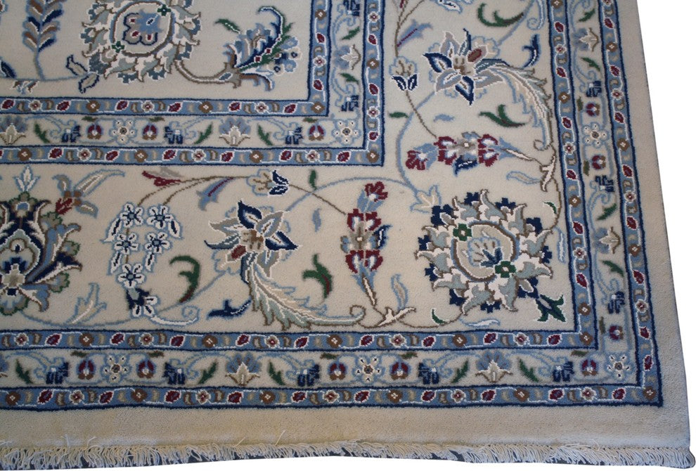 8.10x11.8 Nain Design, Area Rug / Rug Pad