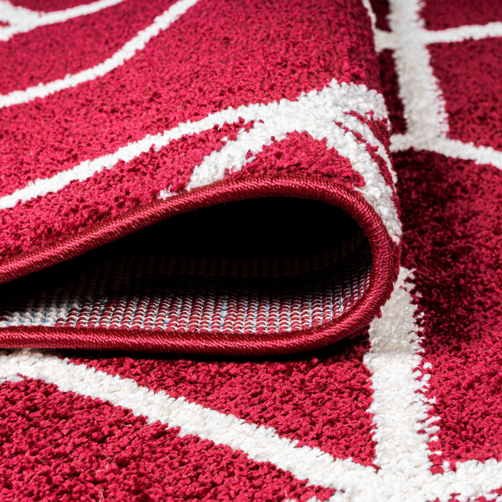 Tumbling Blocks Modern Geometric Red/White 8'x10' Area Rug
