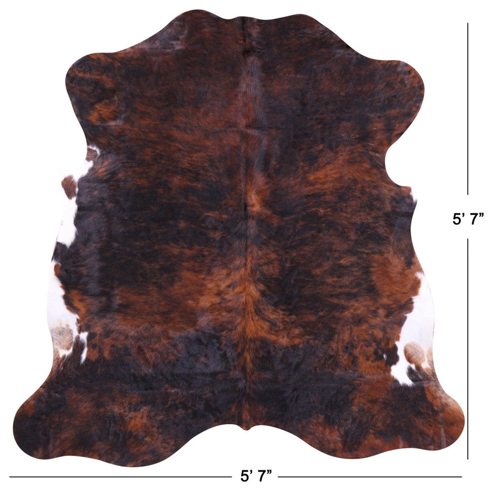 5' 7" X 5' 7" Natural Cowhide Rug C2051